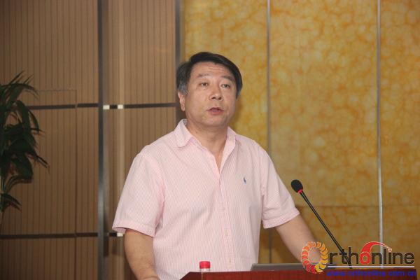 王以朋